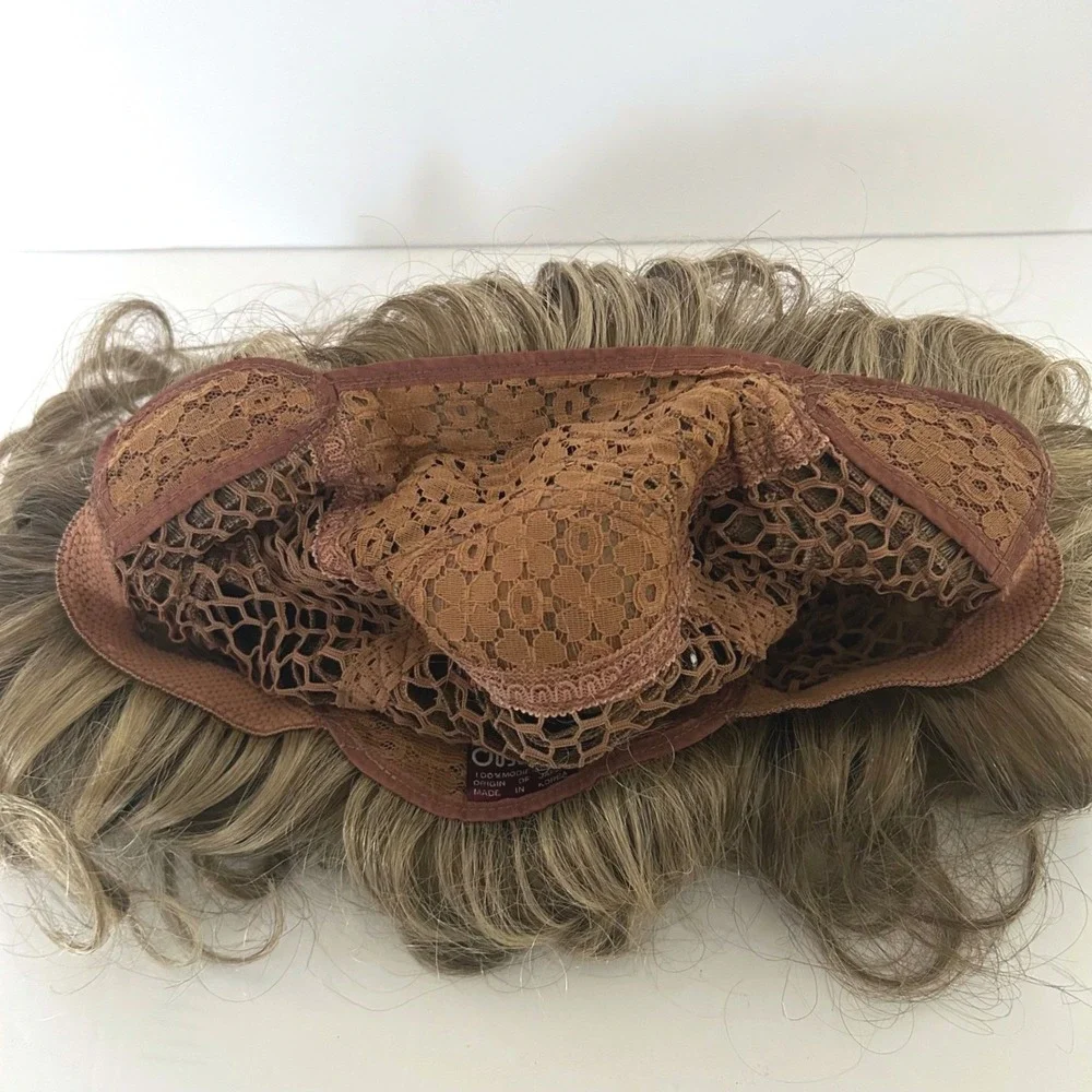 Toyokalon Synthetic Curly Wig Womens OS Ash Blonde Layered Volume